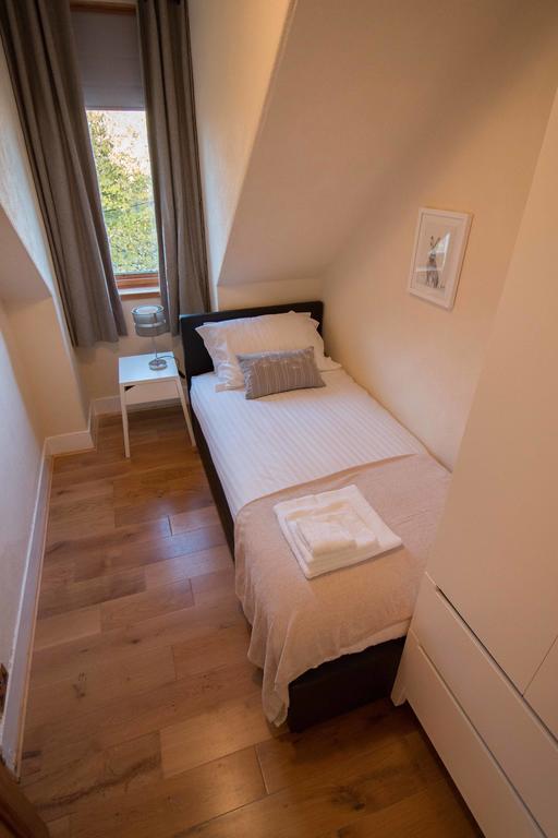 Appartement Bright & Airy Two Bed Set In Granite à Aberdeen Extérieur photo