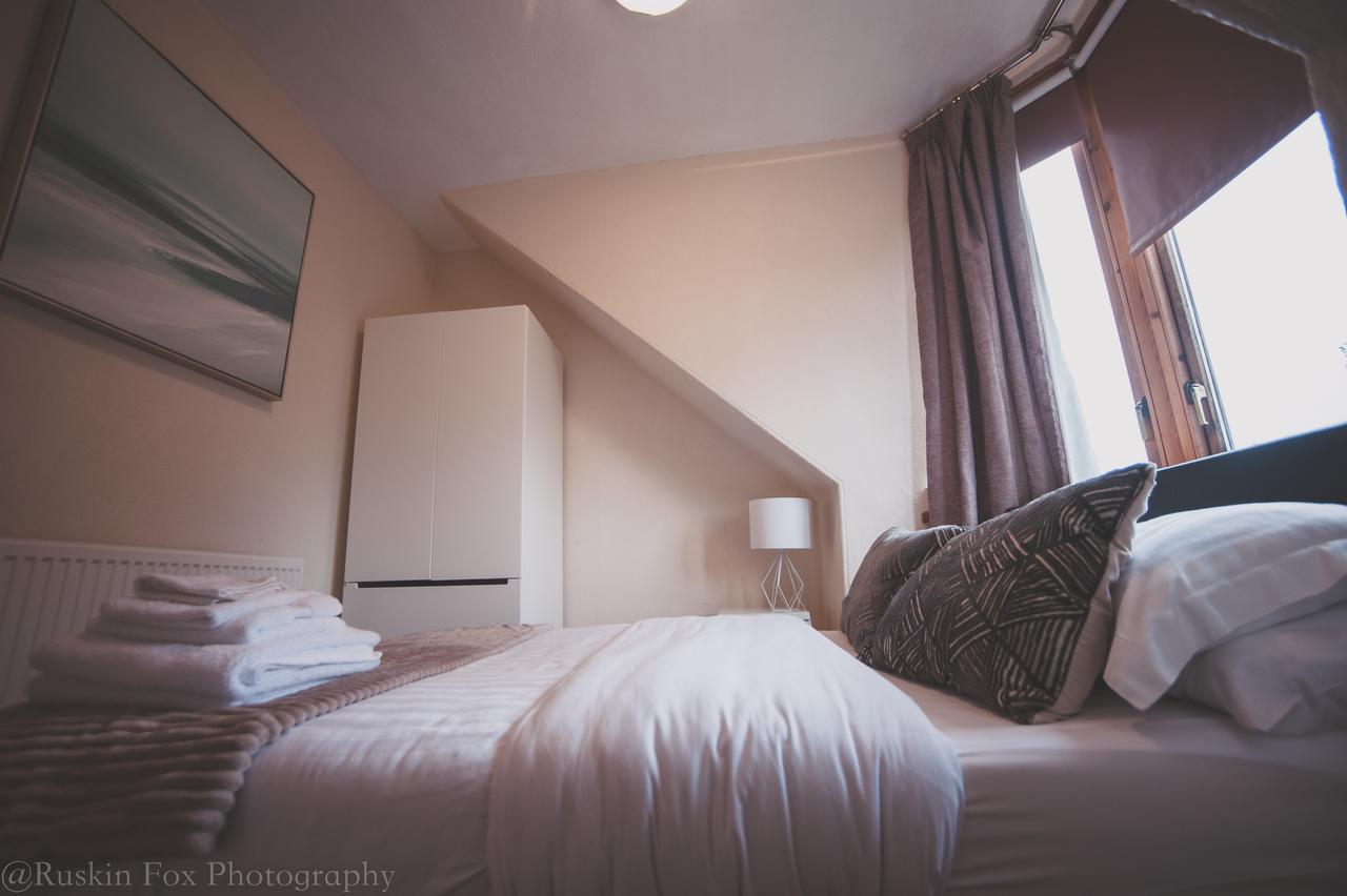 Appartement Bright & Airy Two Bed Set In Granite à Aberdeen Extérieur photo